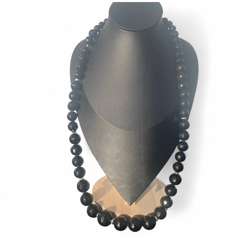 Used Vintage Long Chunky Black Gothic Colored Necklace Jewelry  Sold As Is